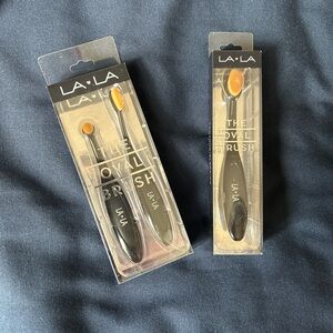 LALA Oval Makeup Brush Set | foundation contour concealer MUA